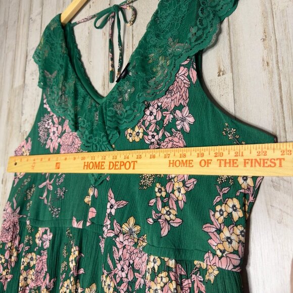 Torrid Gauze Floral Green Smocked Waist Lace Trim Sleeveless Maxi Dress Size 3 - Picture 8 of 10